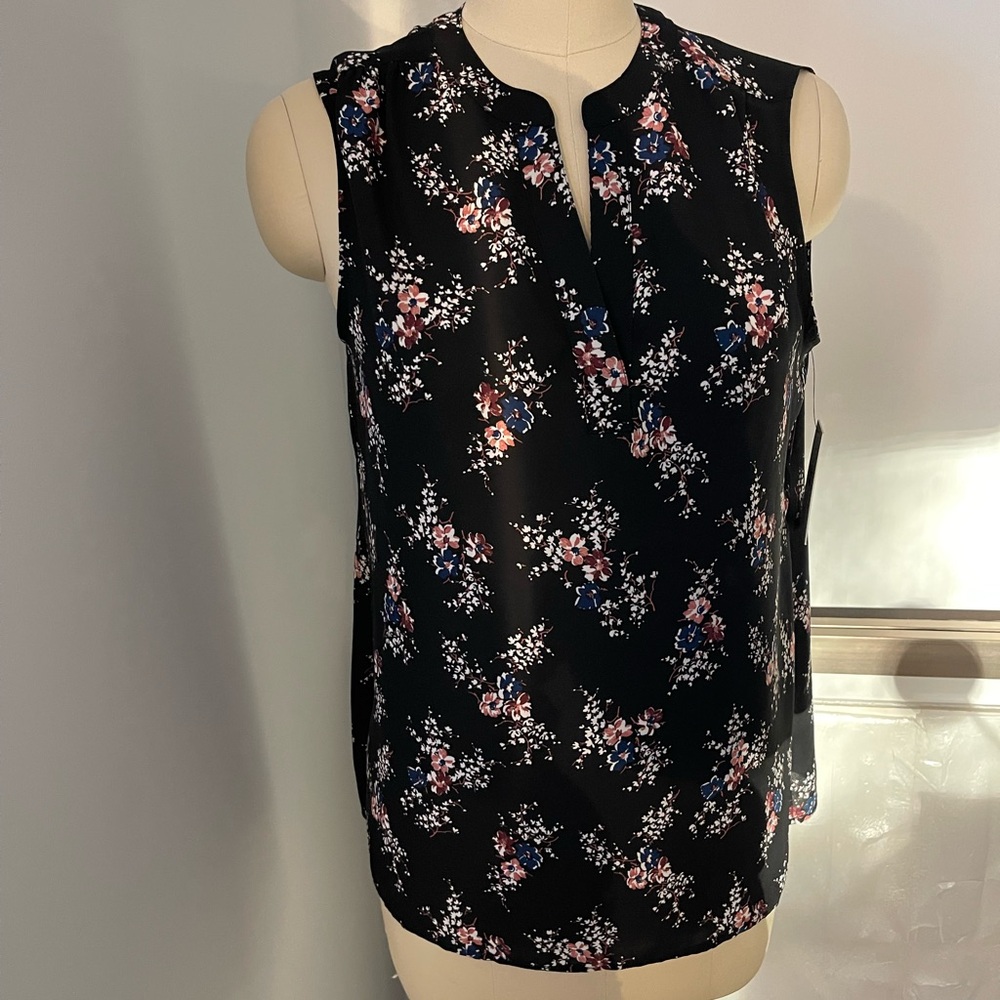 Chaus Sleeveless Black Floral Split-Neck Top-Size Small-NWT